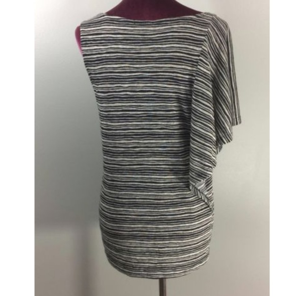W5 Womens NEW Asymmetrical Knit Stripe Size Large - Picture 3 of 8